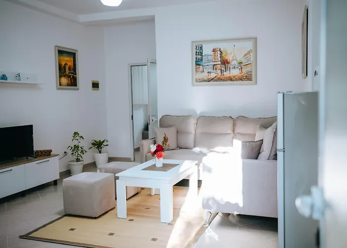Bloom Villa&apartments * ティラナ