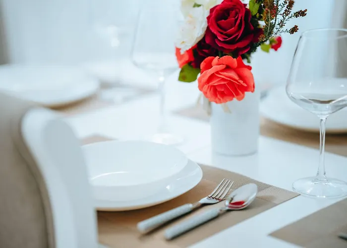 Bloom Villa&apartments アパート