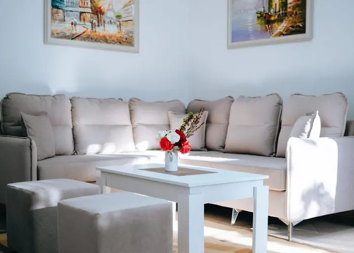 Bloom Villa&apartments アパート *