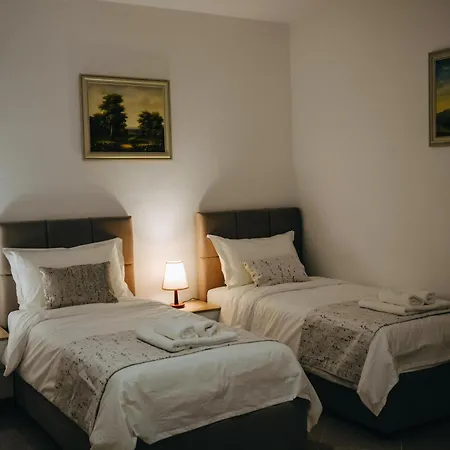 Bloom Villa&apartments * Tirana