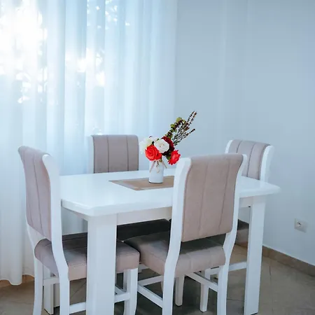 Bloom Villa&apartments דירה